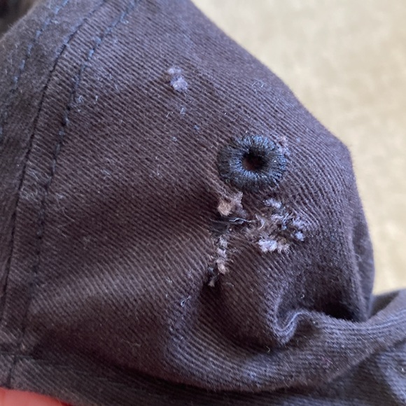 FREE with purchase WALT DISNEY WIRLD baseball ball hat embroidered Mickey Mouse - Picture 4 of 4